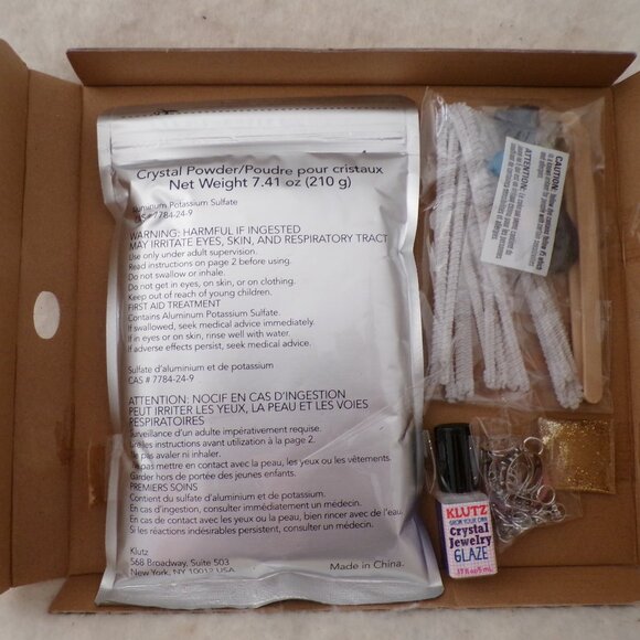 KLUTZ Craft Kit - Grow Your Own Crystal Jewelry - New - Picture 4 of 5